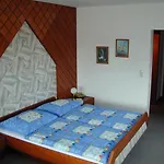 מלון Austria Traveller 3*